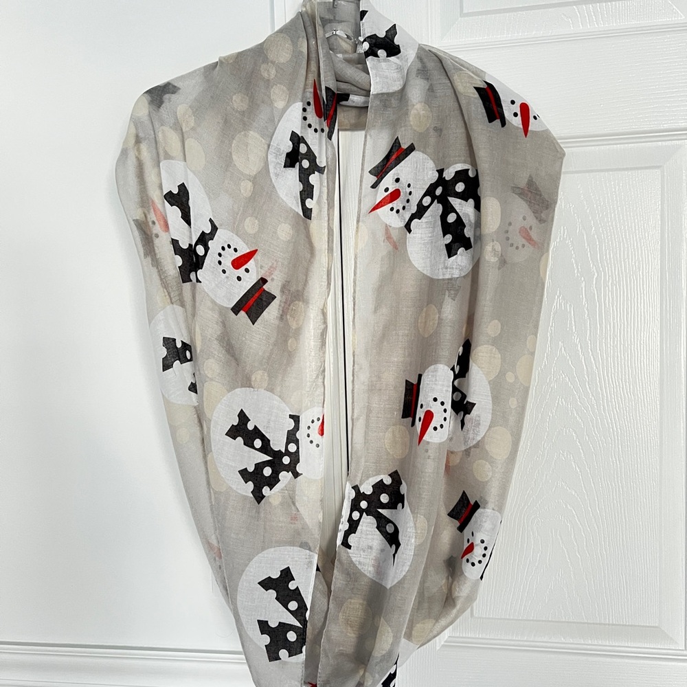 Snowman Gray circle Wide Infinity Scarf Lightweight 70L 30W